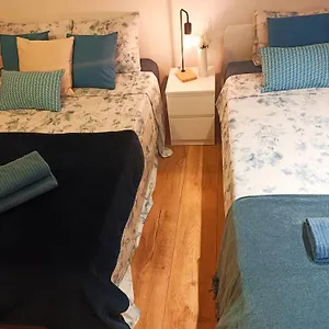 Private In Gothic Ostello